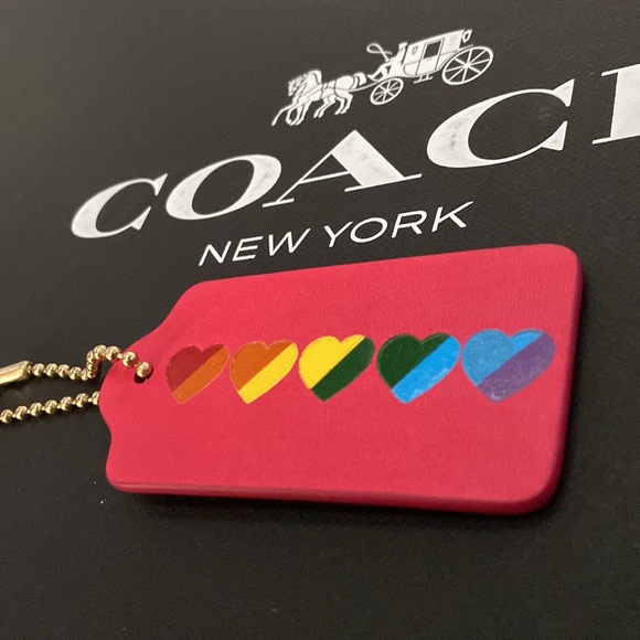 Coach Rare Pride Rainbow Heart Leather fuchsia Leather hangtag fob bag charm NWT - Picture 3 of 5